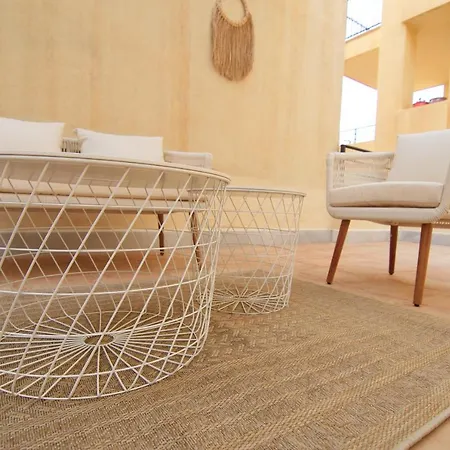 Stylish Beachfront Duplex - With Private Roof Terrace Appartement Torremolinos