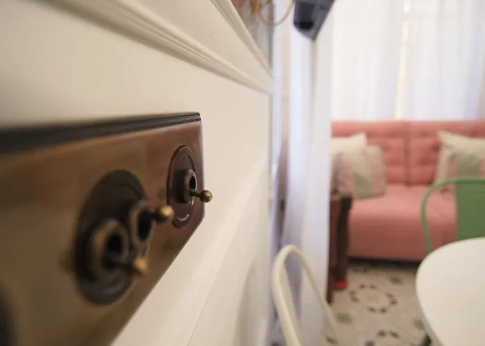 Mara's La Mar - Beachfront Tiny House - 30 M2 Private Terrace Appartamento Torremolinos